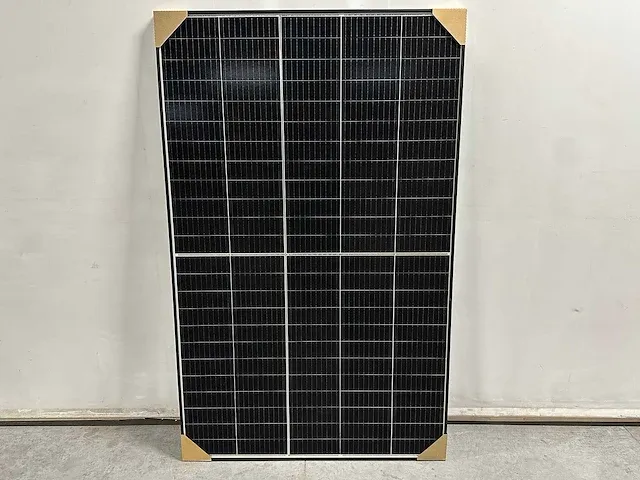 Trina solar - set van 10 black (405 wp) zonnepanelen en 1 solax x1-3.6-t-d omvormer (1-fase) - afbeelding 7 van  13