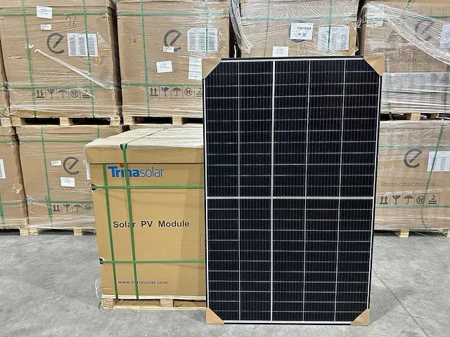 Trina solar - set van 36 black (405 wp) zonnepanelen - afbeelding 1 van  4