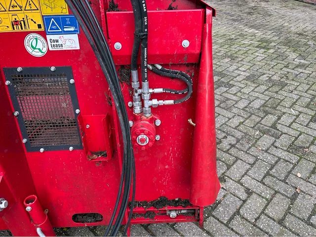 Trioliet - 2007 - ukw 3500 - uitkuilmachine - afbeelding 14 van  26