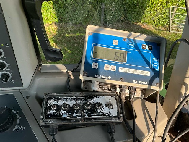 Trioliet triomix 1200 voermengwagen - afbeelding 16 van  26