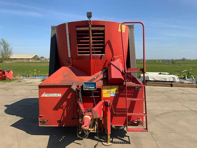 Trioliet triomix triomix 800 voermengwagen - afbeelding 29 van  31