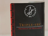 Triple sec likeur - 10 cl - winkelverkoopprijs € 4.95 - afbeelding 2 van  2
