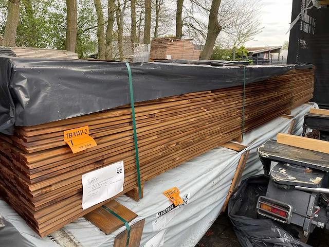 Tripple design bruin gemodificeerd 18x142mm, lengte 510cm (210x) - afbeelding 2 van  3