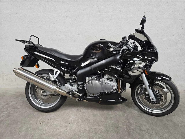 Triumph - 955i - motorfiets 06mvvf - afbeelding 2 van  7