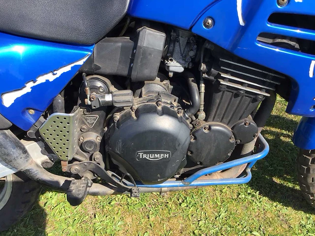 Triumph - all-road - tiger 900 - motorfiets - afbeelding 11 van  21