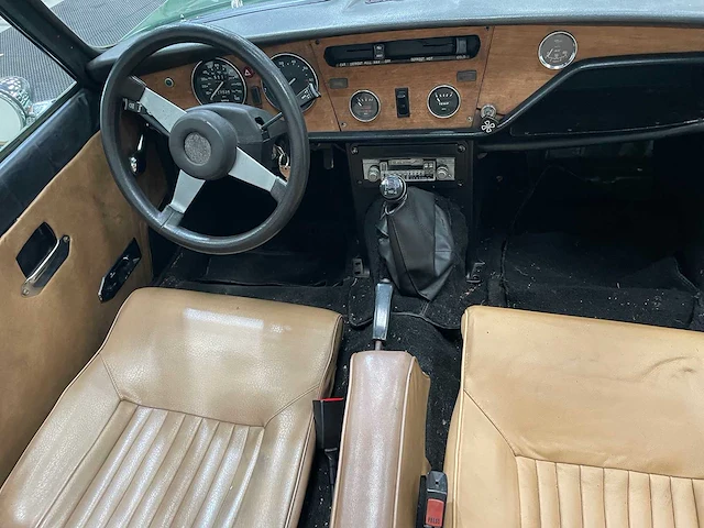 Triumph - spitfire - 1500 soft top + hard top - oldtimer - 1977 - afbeelding 13 van  45