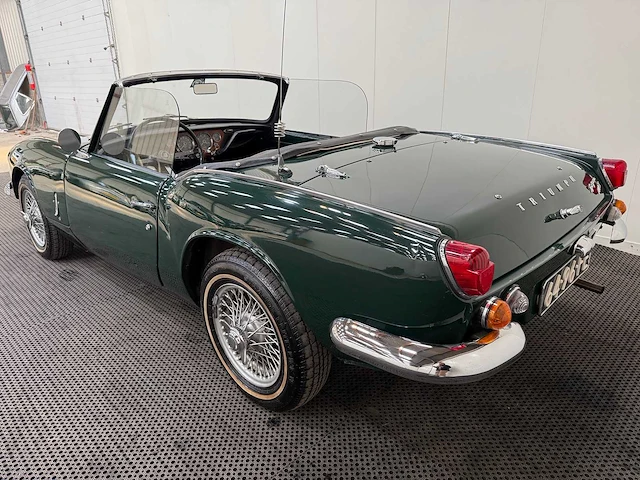 Triumph - spitfire - mk3 - 1500 - cabriolet - soft top - oldtimer - 1968 - afbeelding 6 van  49
