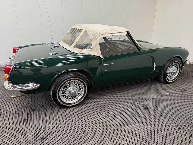 Triumph - spitfire - mk3 - 1500 - cabriolet - soft top - oldtimer - 1968 - afbeelding 17 van  49