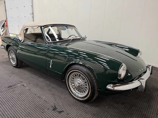 Triumph - spitfire - mk3 - 1500 - cabriolet - soft top - oldtimer - 1968 - afbeelding 18 van  49