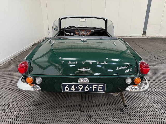 Triumph - spitfire - mk3 - 1500 - cabriolet - soft top - oldtimer - 1968 - afbeelding 25 van  49