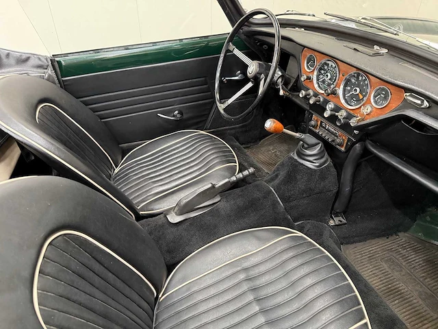 Triumph - spitfire - mk3 - 1500 - cabriolet - soft top - oldtimer - 1968 - afbeelding 32 van  49