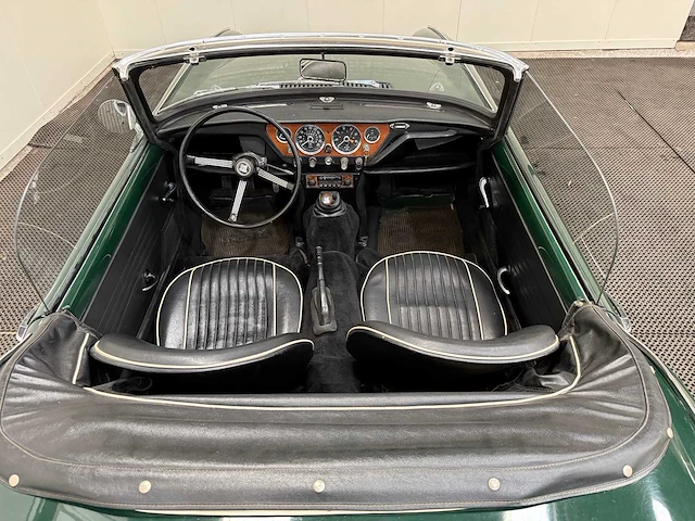 Triumph - spitfire - mk3 - 1500 - cabriolet - soft top - oldtimer - 1968 - afbeelding 35 van  49