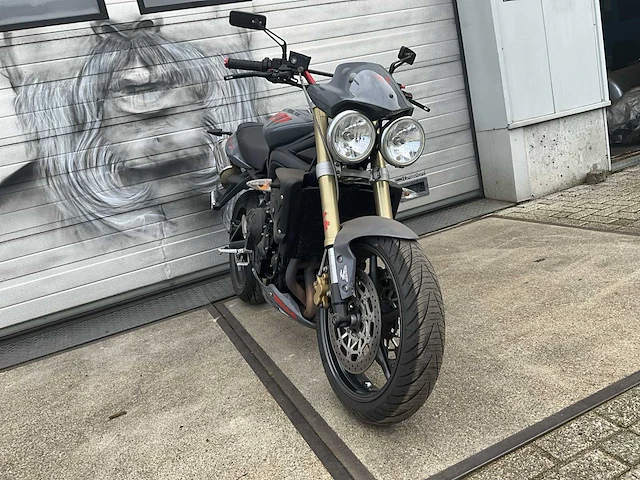 Triumph - street triple r 675 - streetfighter motorfiets - afbeelding 2 van  20