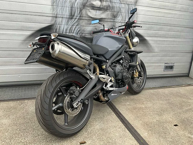 Triumph - street triple r 675 - streetfighter motorfiets - afbeelding 14 van  20