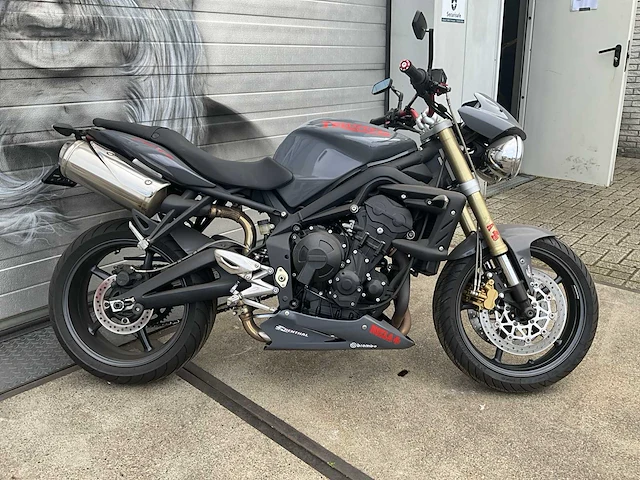 Triumph - street triple r 675 - streetfighter motorfiets - afbeelding 15 van  20