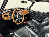 Triumph - tr6 - oldtimer - 1974 - afbeelding 2 van  28