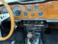 Triumph - tr6 - oldtimer - 1974 - afbeelding 8 van  28