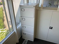 Triumph ladenkast - afbeelding 1 van  1