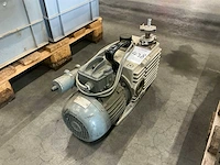 Trivac d8a vacuümpomp - afbeelding 1 van  8