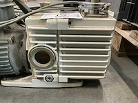Trivac d8a vacuümpomp - afbeelding 6 van  8
