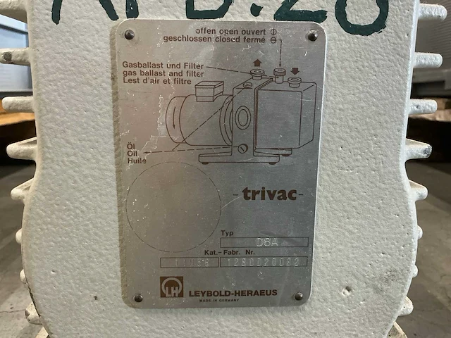 Trivac d8a vacuümpomp - afbeelding 7 van  8