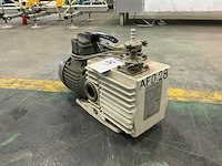 Trivac d8a vacuümpomp - afbeelding 4 van  5