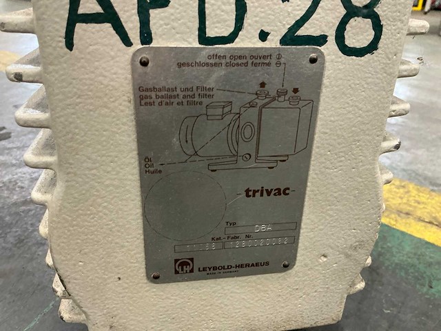 Trivac d8a vacuümpomp - afbeelding 5 van  5