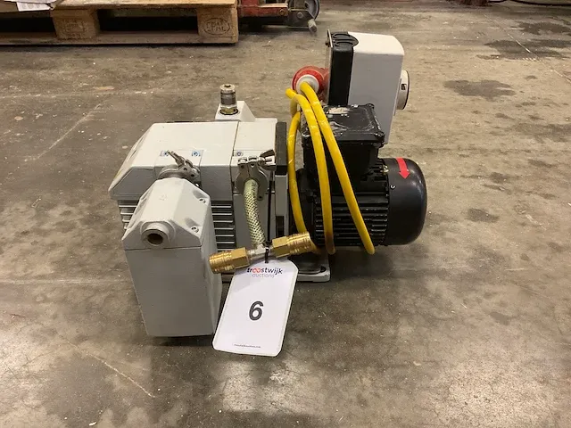 Trivac d8b vacuumunit - afbeelding 1 van  5