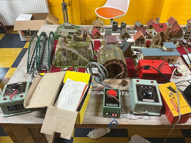 Trix expres - model making - afbeelding 2 van  26