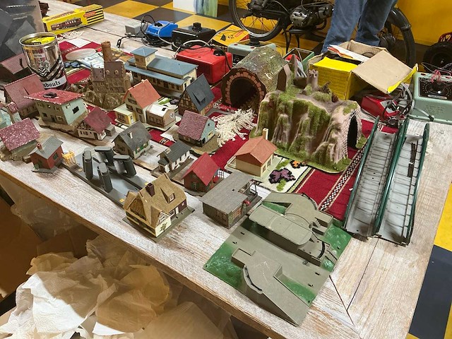 Trix expres - model making - afbeelding 3 van  26