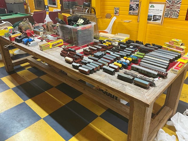 Trix expres - model making - afbeelding 1 van  26