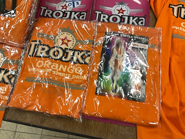 Trojka merchandiging - afbeelding 6 van  6