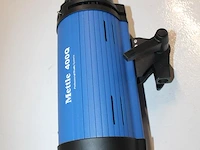 Trolleykoffer met twee studioflitsers mettle 400 q, twee statieven, twee kappen en diverse accessoires - afbeelding 2 van  4