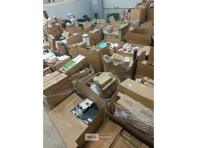 Truckload of consumer goods & more 400 pallets customer returns, total retail € 279000.00 - afbeelding 12 van  29