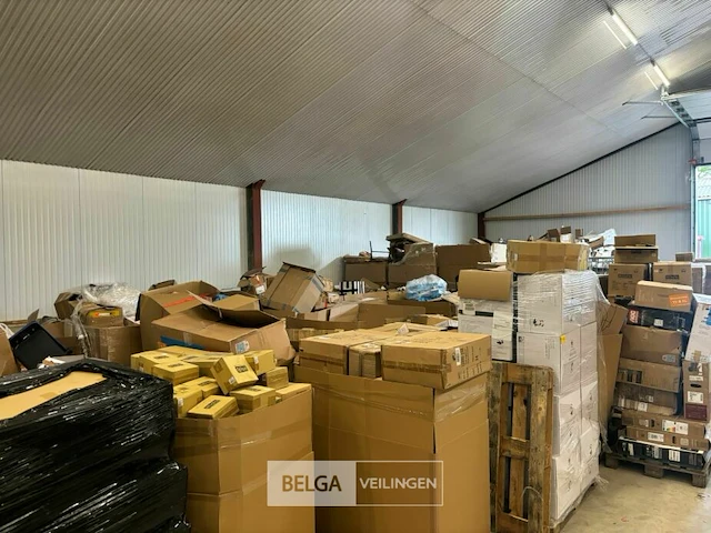 Truckload of consumer goods & more 400 pallets customer returns, total retail € 279000.00 - afbeelding 25 van  29