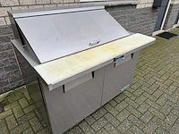 True - 2 deurs + salade - koelwerkbank - afbeelding 1 van  7