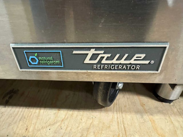 True - 2 deurs + salade - koelwerkbank - afbeelding 7 van  7