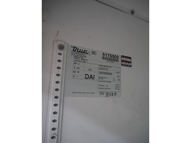 True - afbeelding 8 van  8