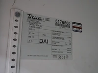 True - afbeelding 8 van  8