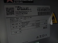 True - afbeelding 2 van  10