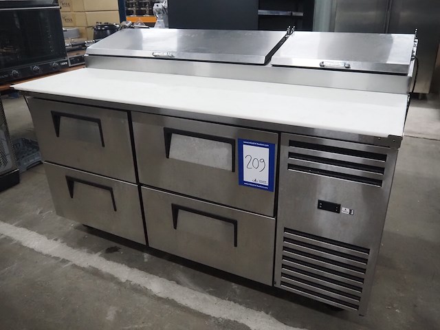 True - afbeelding 1 van  10