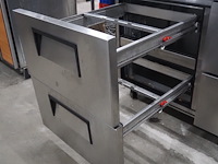 True - afbeelding 9 van  10