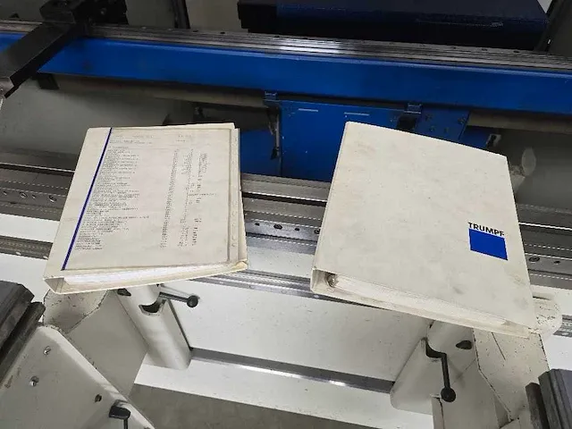 Trumpf - trumabend v85 - cnc kantbank - 1998 - afbeelding 14 van  16