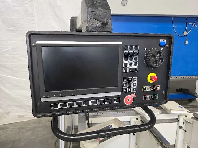 Trumpf - trumabend v85 - cnc kantbank - 1998 - afbeelding 16 van  16