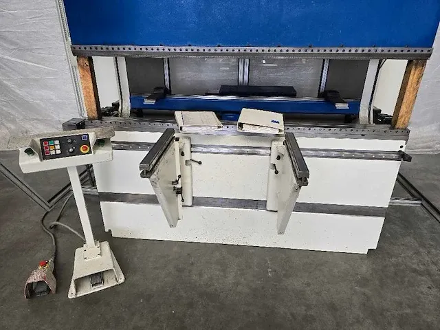 Trumpf - trumabend v85 - cnc kantbank - 1998 - afbeelding 3 van  16