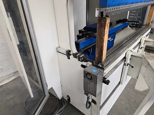 Trumpf - trumabend v85 - cnc kantbank - 1998 - afbeelding 5 van  16