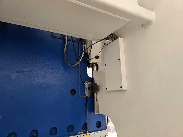 Trumpf - trumabend v85 - cnc kantbank - 1998 - afbeelding 9 van  16