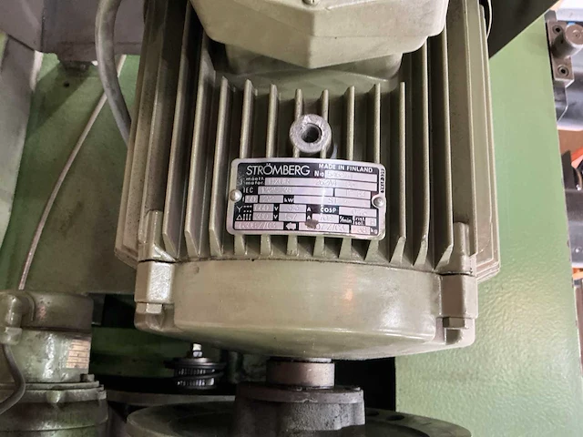 Trumpf cn901 pons-nibbel machine - afbeelding 16 van  51