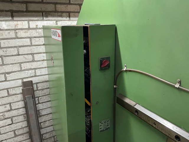 Trumpf cn901 pons-nibbel machine - afbeelding 18 van  51