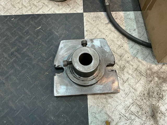 Trumpf cn901 pons-nibbel machine - afbeelding 38 van  51